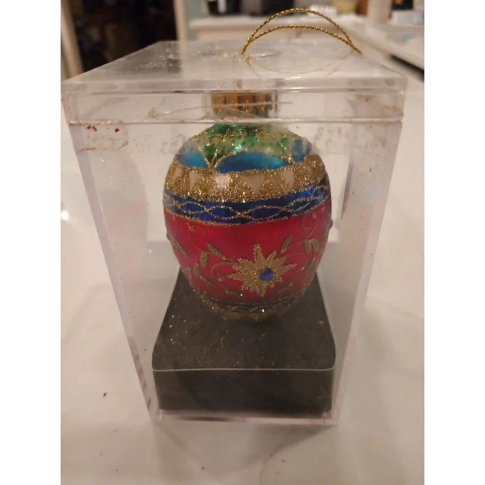 Beautiful GKI Bethlehem Glass Hand Crafted Christmas Glass Ornament New!